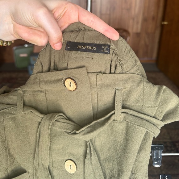 Hesperus Green Cotton Skirt - Pockets, Tie Detail, Wooden Buttons, 100% Cotton - Picture 3 of 7